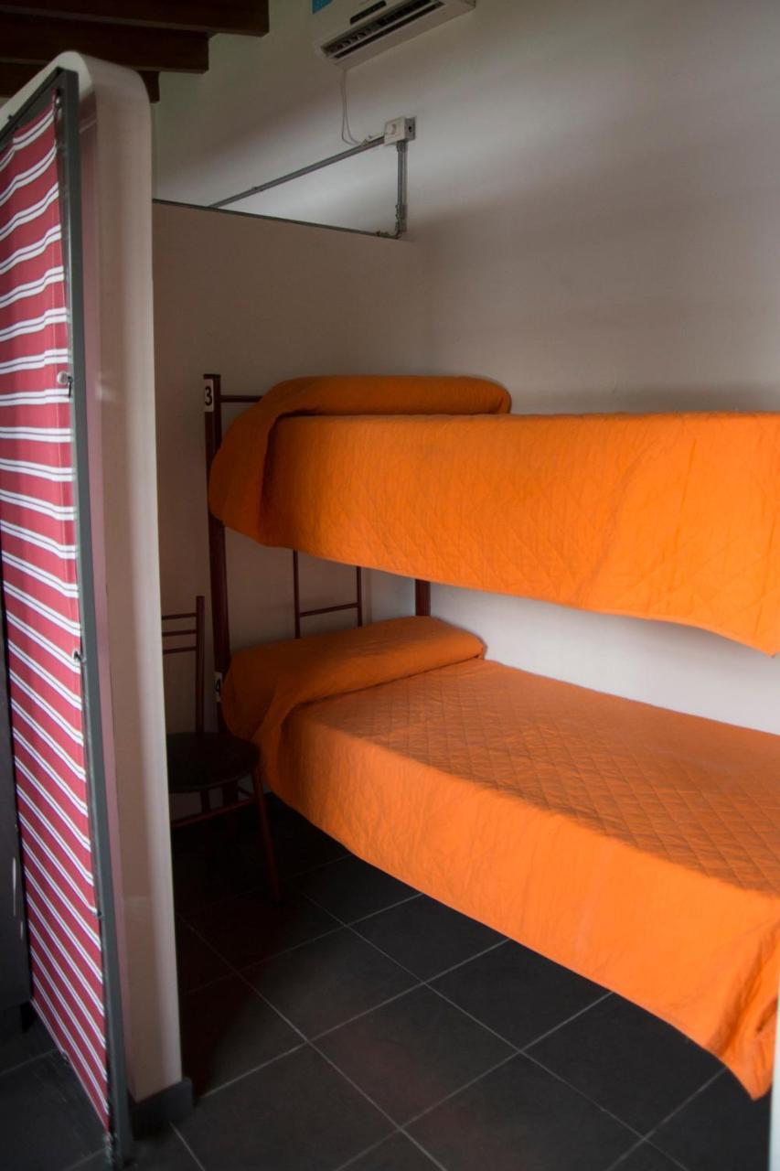 Feliza Hostel Villa Carlos Paz Bagian luar foto