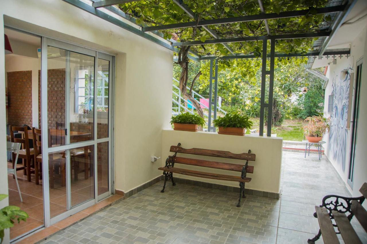 Feliza Hostel Villa Carlos Paz Bagian luar foto